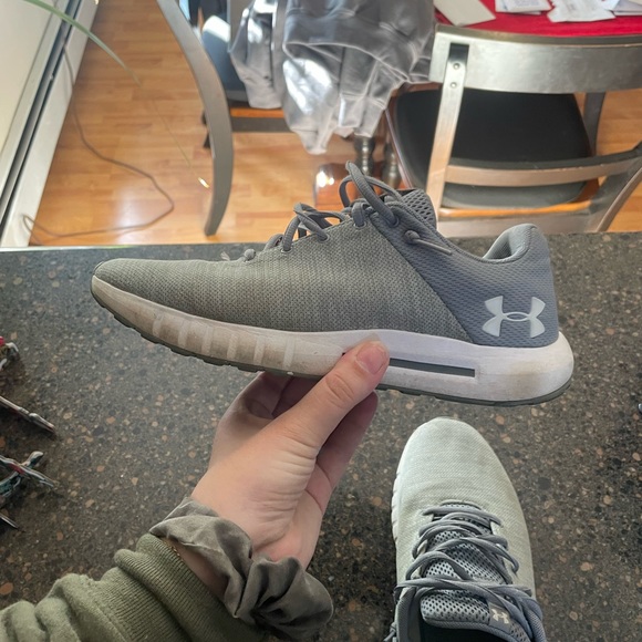 Womens Under Armour Sneakers - Picture 3 of 6